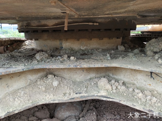 徐工 XE265C 挖掘机