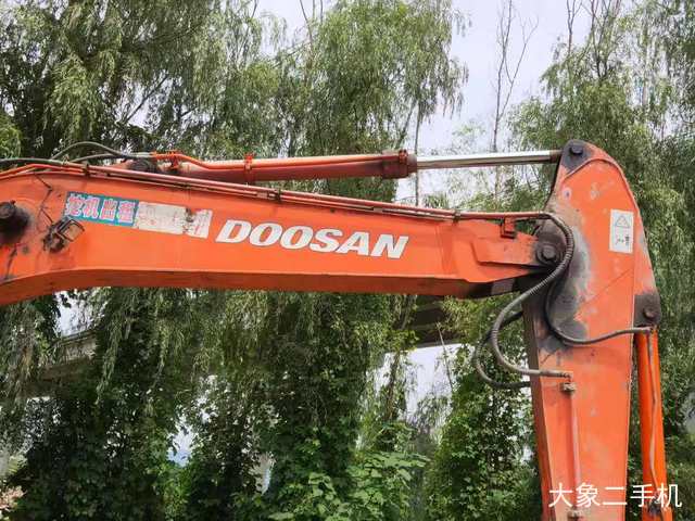 斗山 DH220LC-7 挖掘机