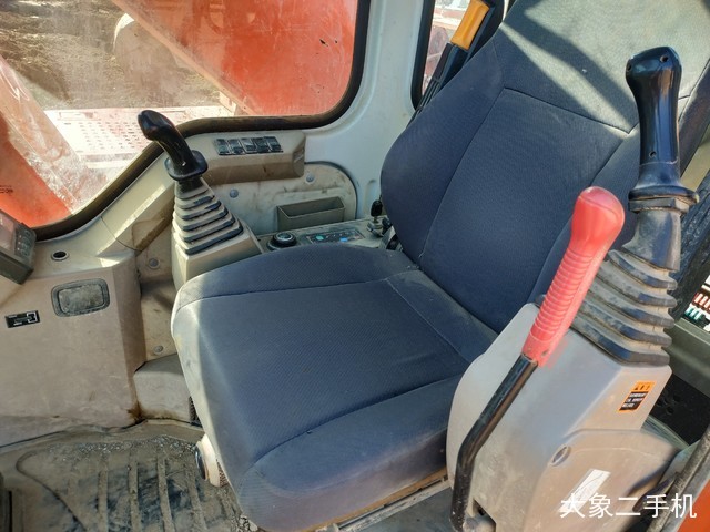 斗山 DH225LC-9 挖掘机