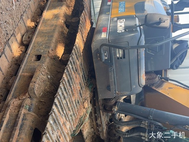 徐工 XE215 挖掘机