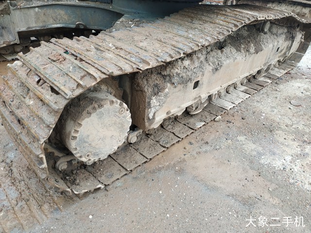 神钢 SK260LC-8 挖掘机