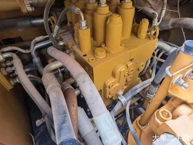 三一重工 SY215C 挖掘机