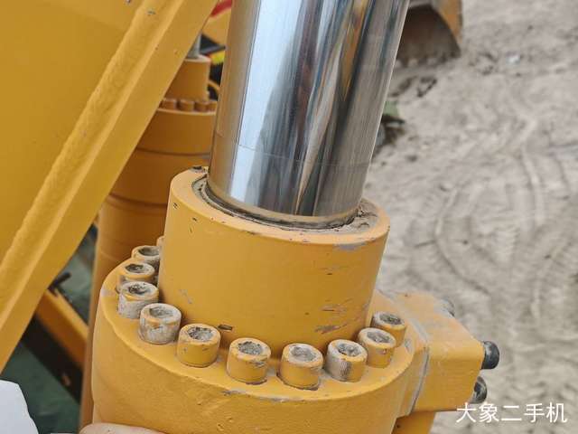 山东临工 E6360F 挖掘机