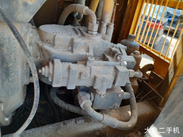 徐工 XE80 挖掘机