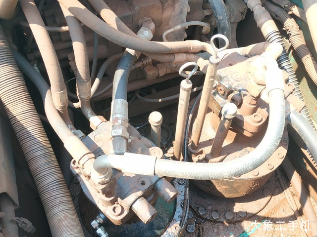 神钢 SK460-8 挖掘机