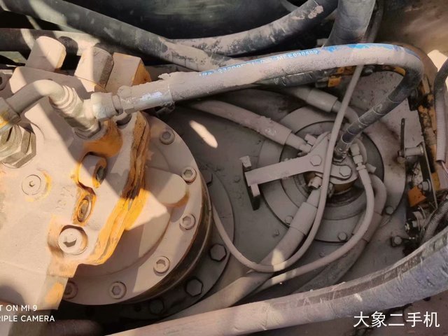 现代 R225LC-7 挖掘机