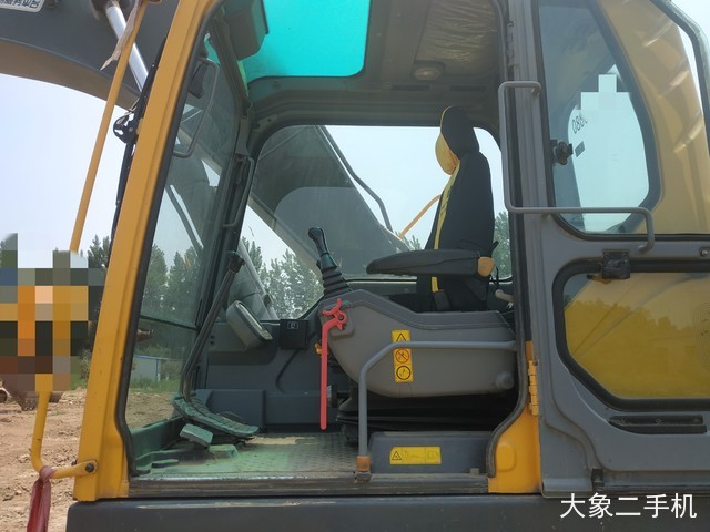 沃尔沃 EC210BLC 挖掘机