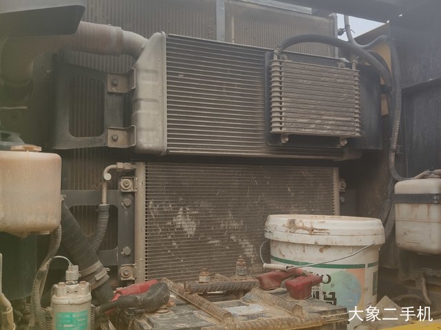 住友 SH240-5 挖掘机