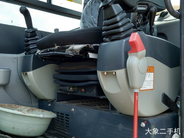 徐工 XE60D 挖掘机