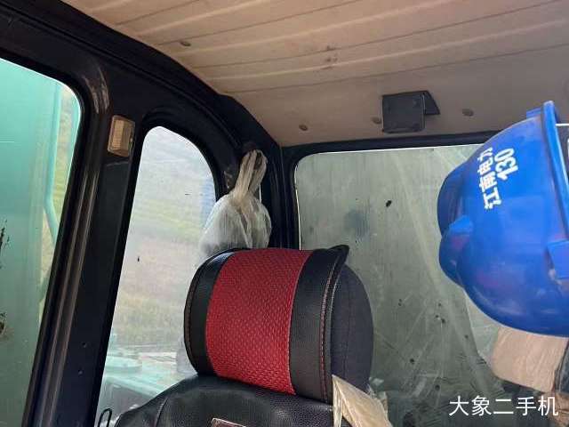 神钢 SK130-8 挖掘机