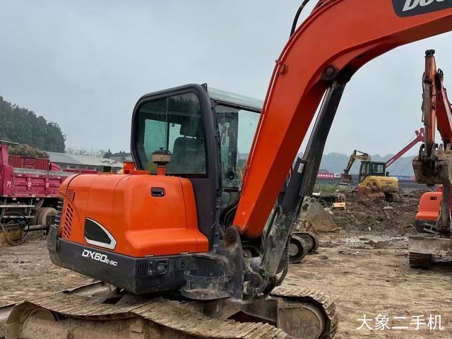 斗山 DX60E-9C 挖掘机