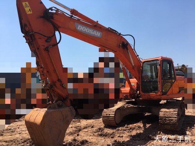 斗山 DH220LC-9E 挖掘机