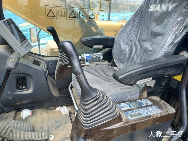 三一重工 SY245H 挖掘机