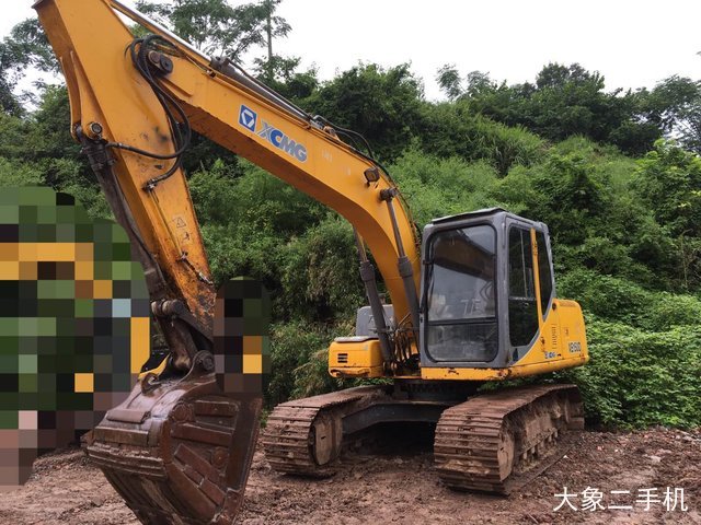 徐工 XE150D 挖掘机