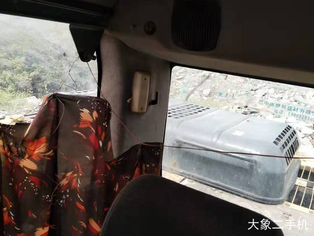 小松 PC240LC-8 挖掘机