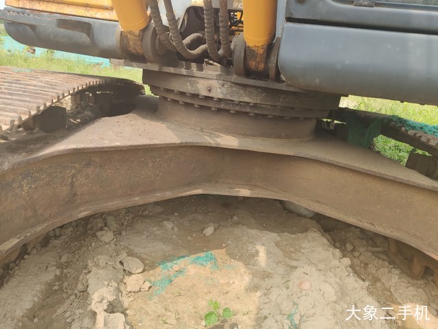 现代 R225LC-7 挖掘机