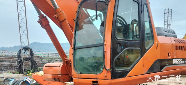 斗山 DH225LC-9 挖掘机