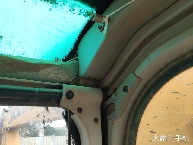 山东临工 LG6150 挖掘机