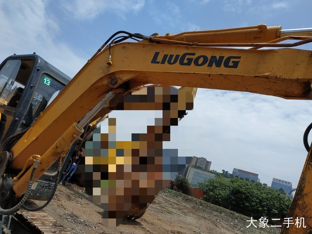 柳工 CLG906D 挖掘机