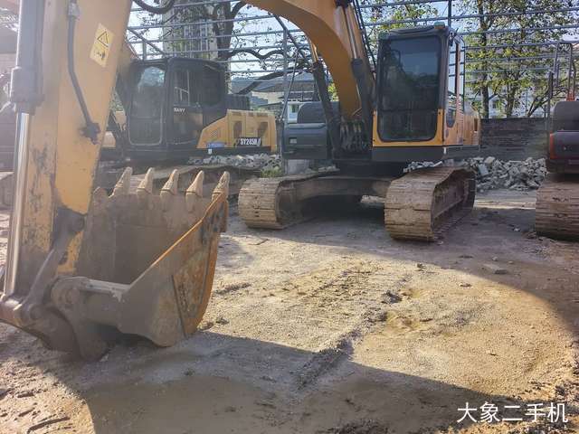 徐工 XE200DA 挖掘机