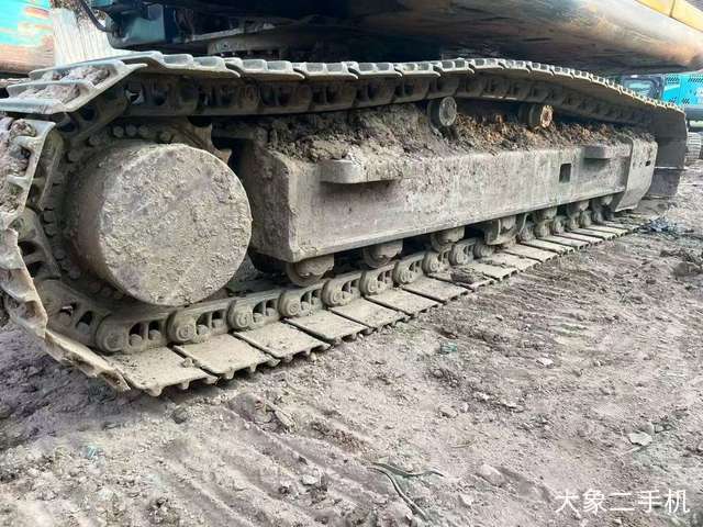 徐工 XE200D 挖掘机