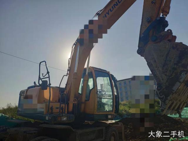 现代 R150W-9 挖掘机