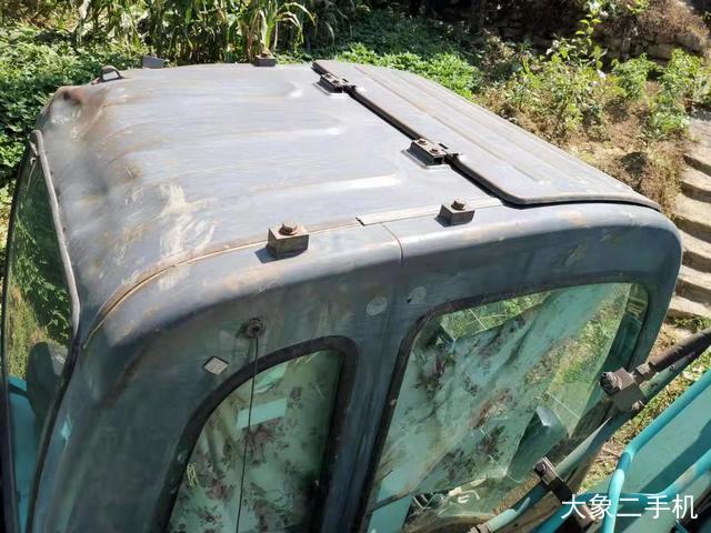 神钢 SK130-8 挖掘机