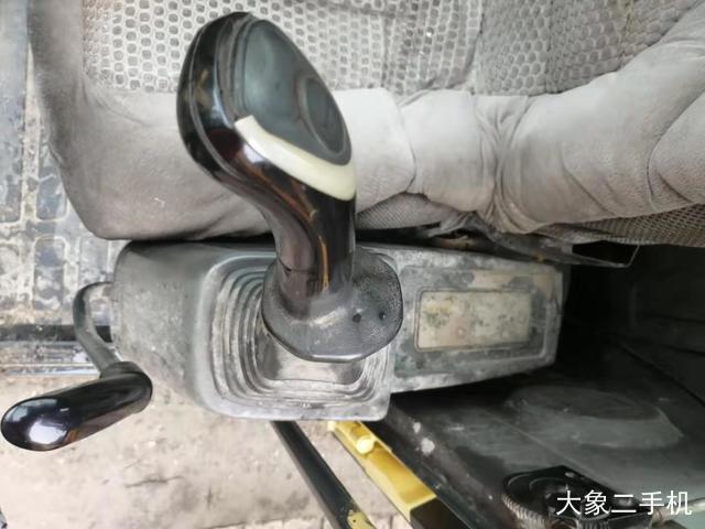 现代 R60-9 挖掘机