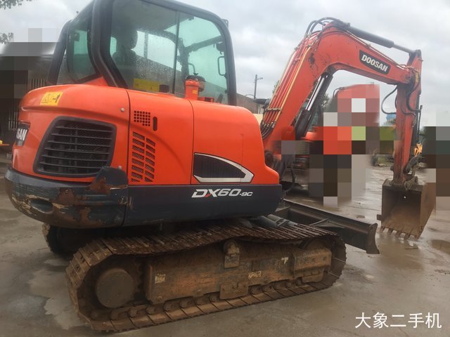 斗山 DX55-9C 挖掘机