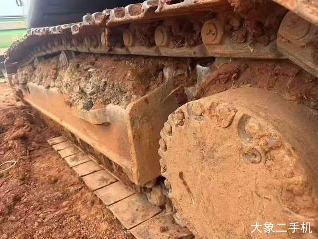 山东临工 LG6400E 挖掘机