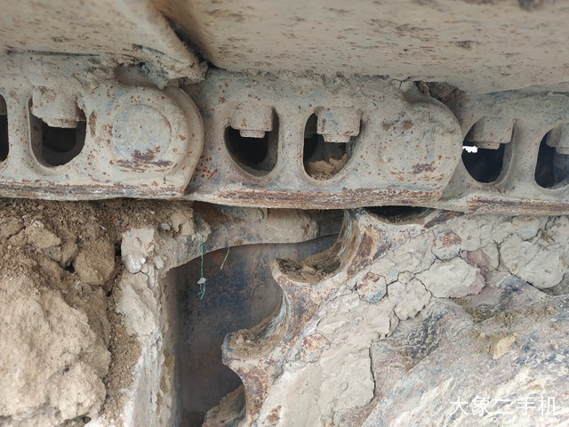 小松 PC240LC-8M0 挖掘机