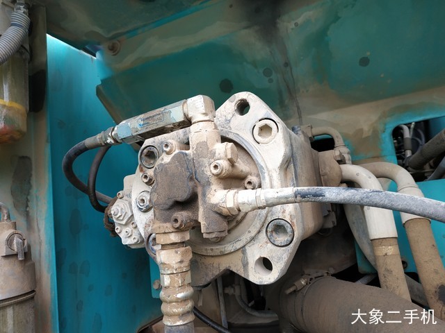 神钢 SK260LC-8 挖掘机