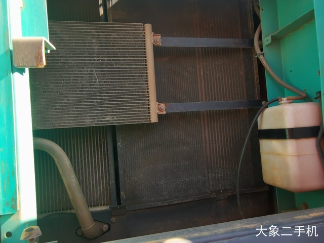 神钢 SK380D 挖掘机