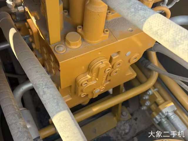 三一重工 SY305H 挖掘机