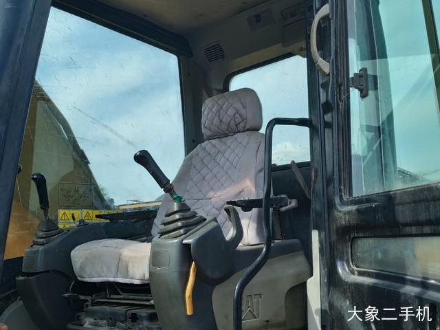 卡特彼勒 329D 挖掘机