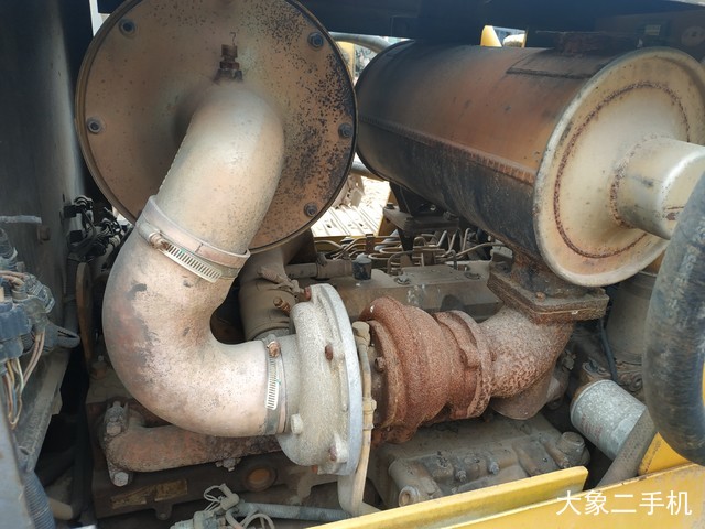 山推 SD13标准型 推土机