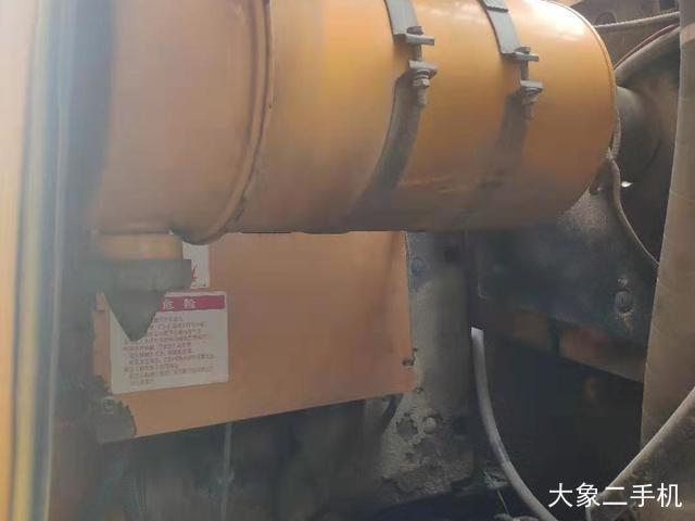 现代 R210W-5 挖掘机