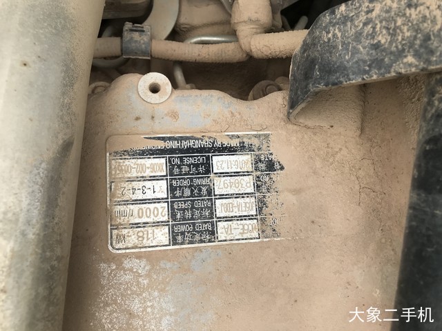 神钢 SK200-10 挖掘机