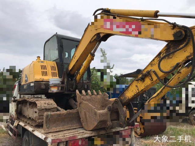 现代 R60-7 挖掘机