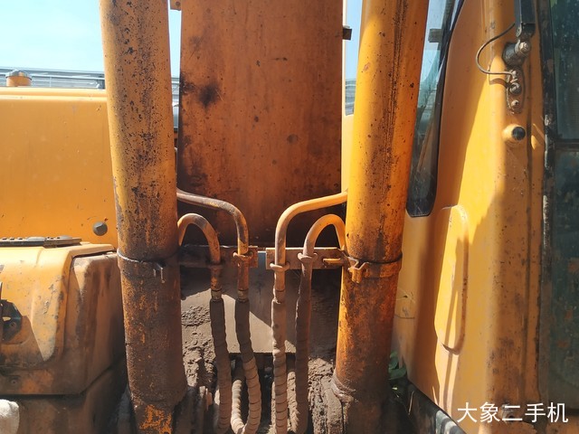 现代 R150LC-9 挖掘机