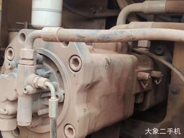 山东临工 E6300F 挖掘机