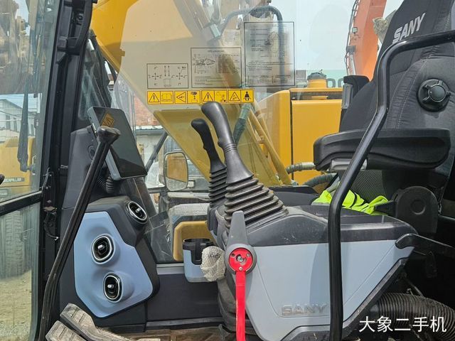 三一重工 SY135-8S 挖掘机