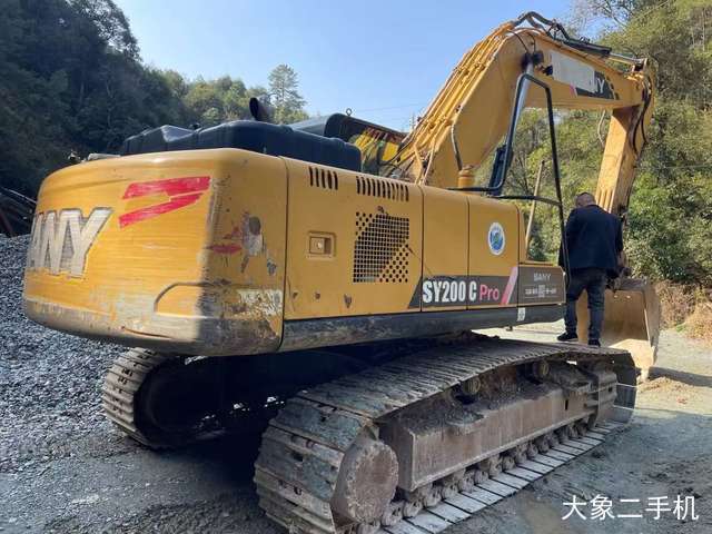 三一重工 SY200C 挖掘机