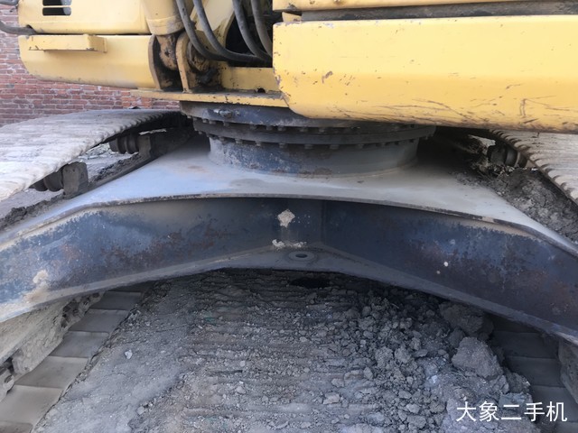 小松 PC220-8 挖掘机