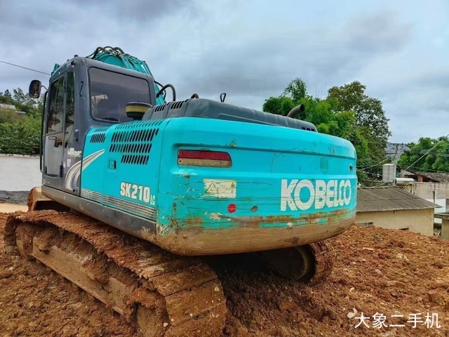 神钢 SK210LC-8 挖掘机