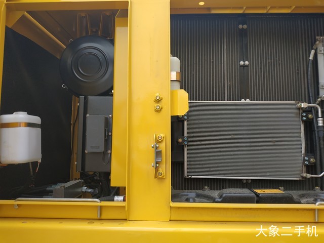 利勃海尔 LR1400/2-W 挖掘机