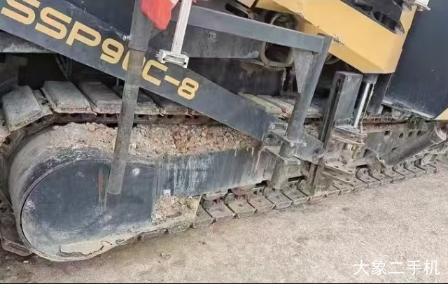 三一重工 DLT90C 沥青摊铺机