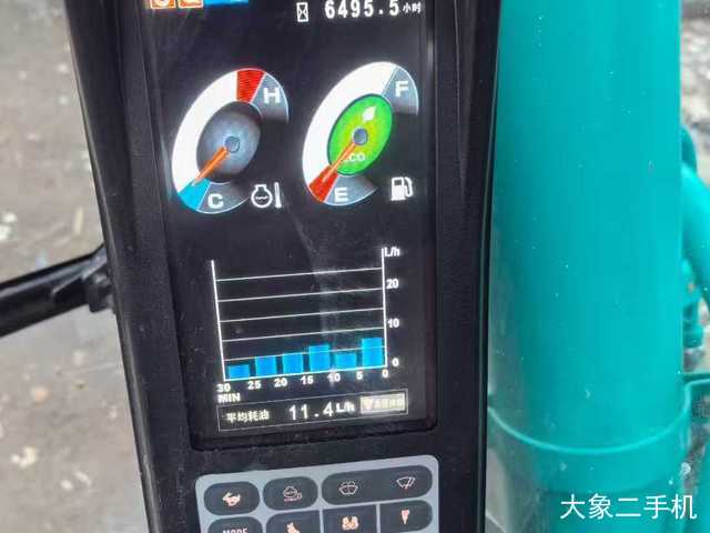 神钢 SK200-10 挖掘机