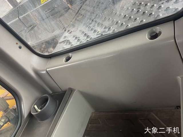 沃尔沃 EC200D 挖掘机