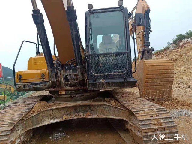 三一重工 SY245C-9 挖掘机